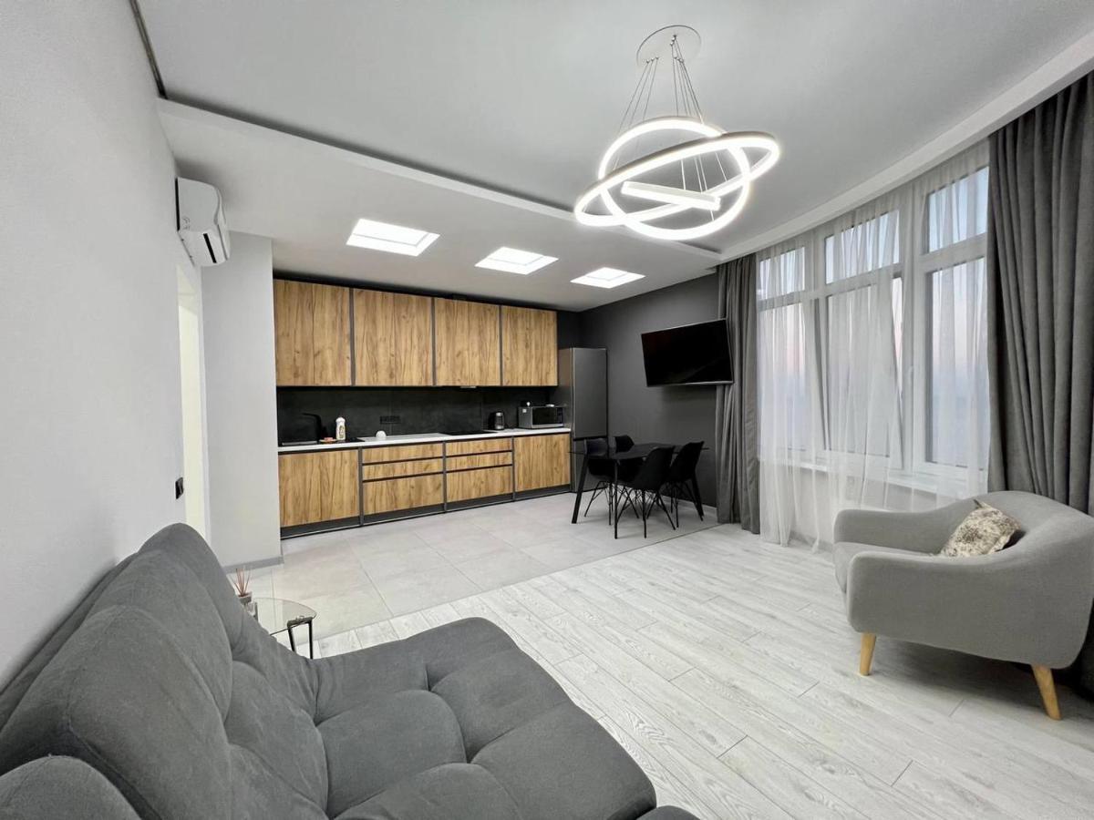 44 Pearl Stylish 1-Bedroom Apartment Odessa Dış mekan fotoğraf